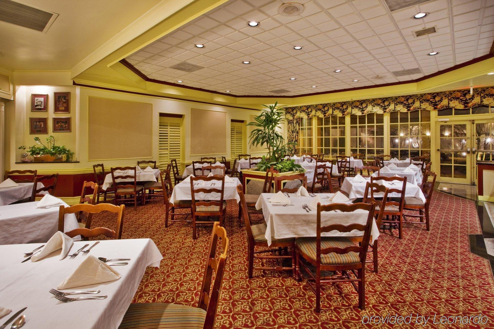 Ramada By Wyndham Gainesville Ristorante foto